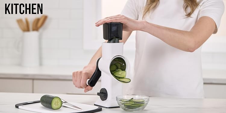GORILLA GRIP patented bathtub and shower mats, machine washable bathtub base mats with suction cups and drain holes to keep the bathtub clean, BPA-free; double-sided kitchen cutting board set, an essential three-piece set for the kitchen and bathroom.